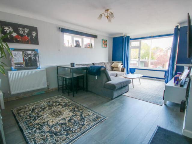 Maisonette for sale