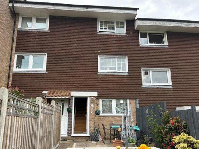 House for sale in Barton Stacey, Hampshire