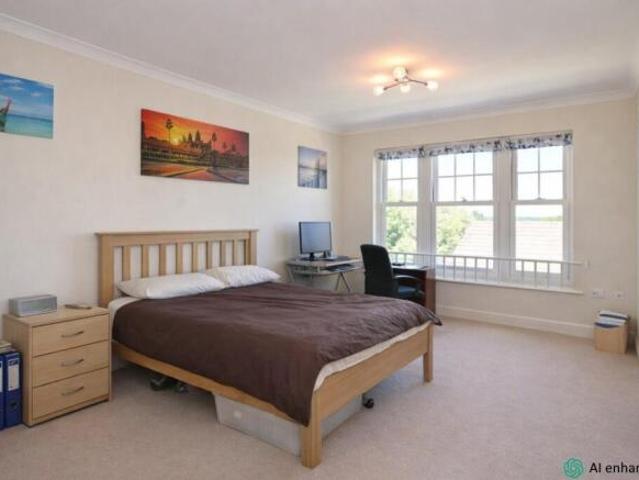 Maisonette for sale