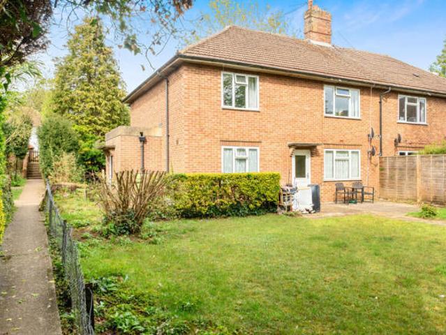 Maisonette for sale in Sevenoaks, The Butts