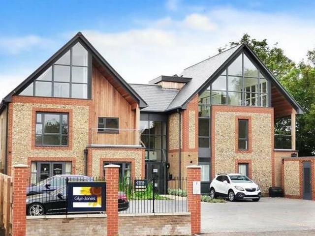 House for rent in West Sussex