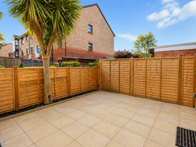 Maisonette for sale in Wembley, Greater London