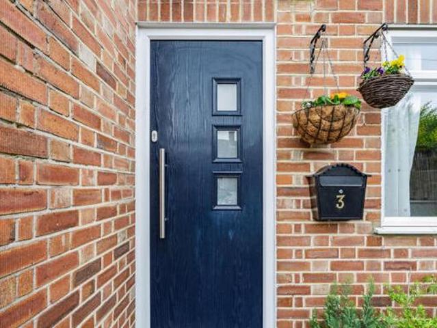 House for sale in London Borough of Hounslow, Feltham