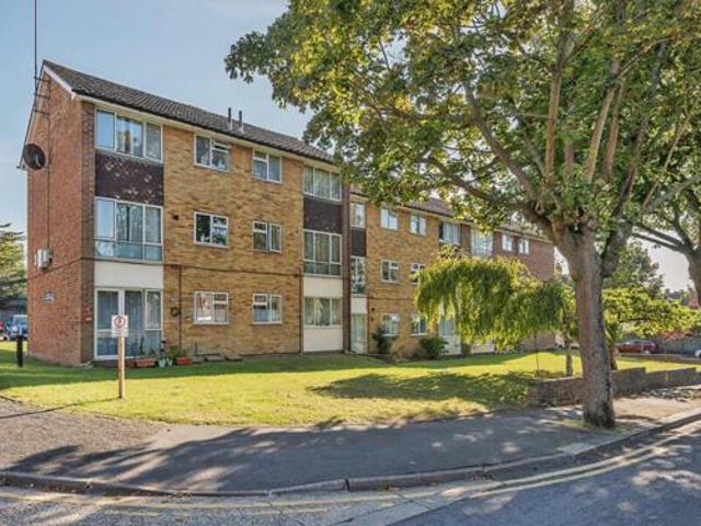 House for sale in Sutton Green, Woking
