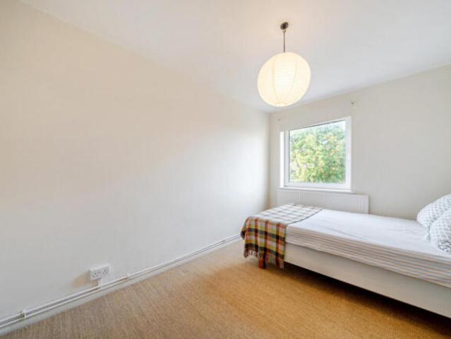 Maisonette for sale in Tappesfield Estate, Greater London