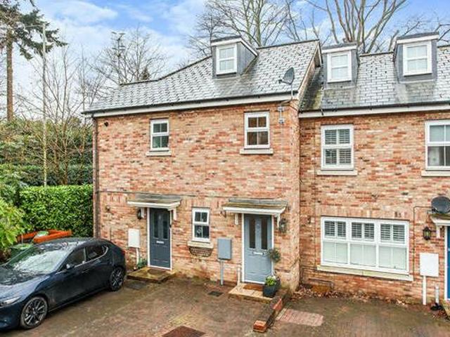 House for sale in Lyons, Greater London