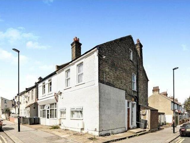 House for sale in London Borough of Croydon, Thornton Heath