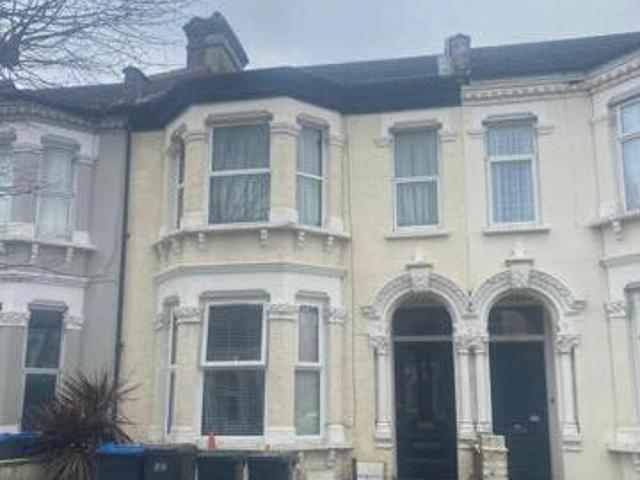 House for sale in London Borough of Croydon, Thornton Heath