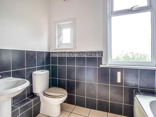 Maisonette for sale in Alton Barnes, Essex