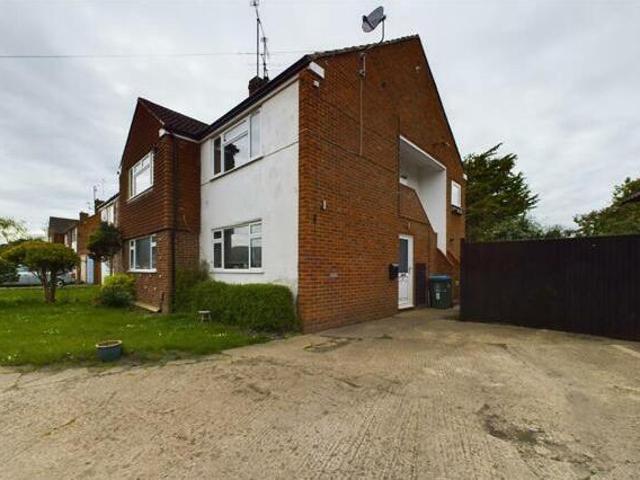 House for sale in Victoria Park, Aylesbury