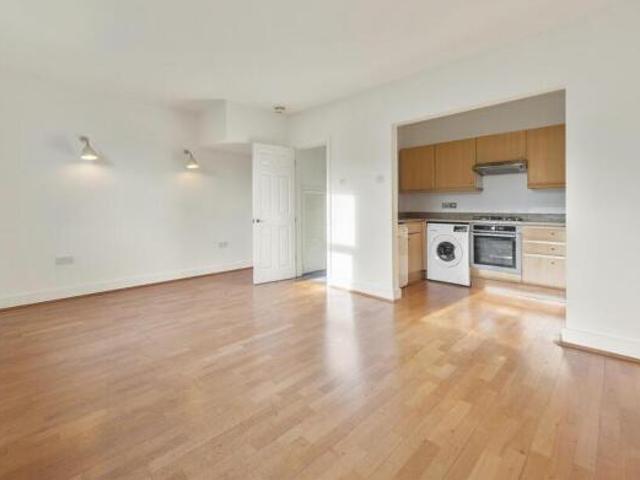 Maisonette for sale