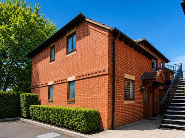 Maisonette for sale in The Slade, Oxfordshire
