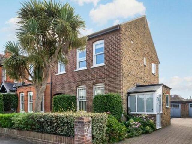 House for sale in Surrey