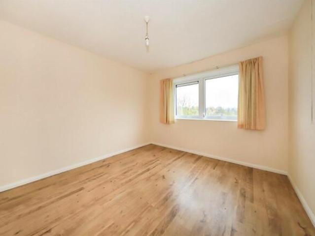 Maisonette for sale