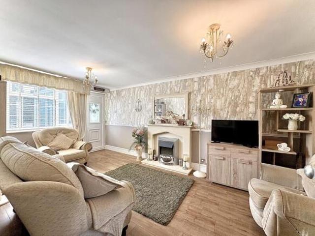 Maisonette for sale in Bilston, West Midlands