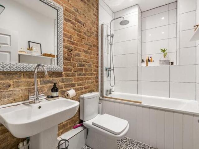 Maisonette for sale in Queen's Park, Brighton & Hove