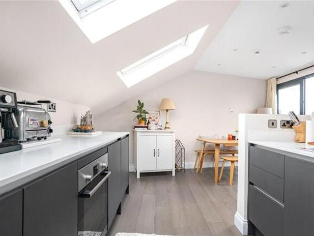 Maisonette for sale in Weston Park, Bath