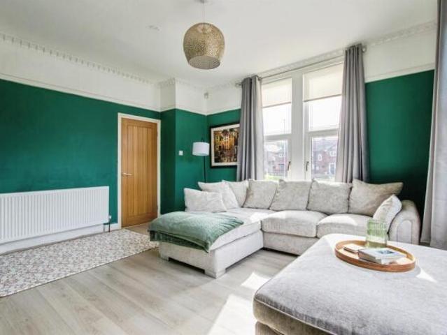 Maisonette for sale in Great and Little Preston, West Yorkshire