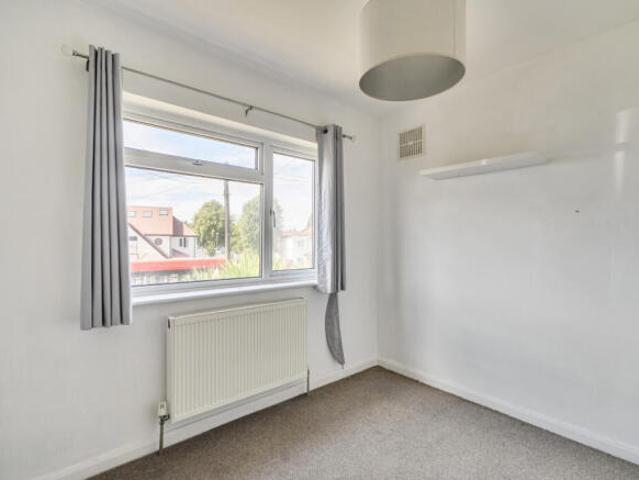 Maisonette for sale in The Wrythe, Greater London