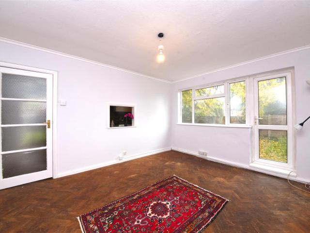 House for rent in N2, Cat Hill