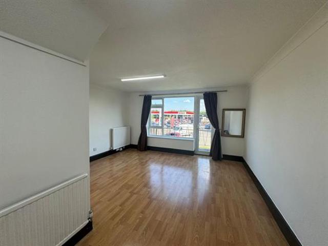 Apartment for rent in Daws Hill, Cressex