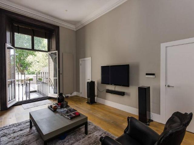 House for rent in Brompton, Greater London