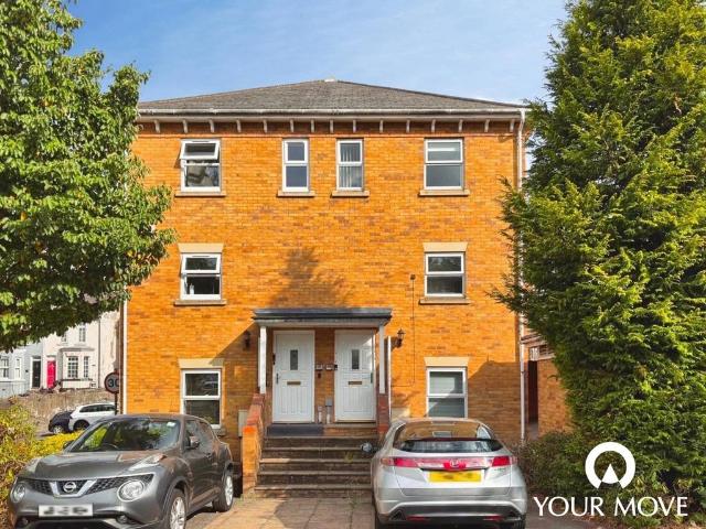Flat for rent in Luton, Chatham