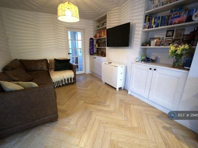 House for rent in Horsell, Woking