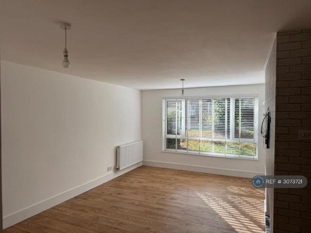 House for rent in Leverstock Green, Dacorum