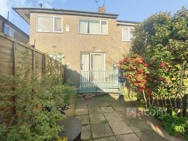 House for rent in Barnehurst, Greater London