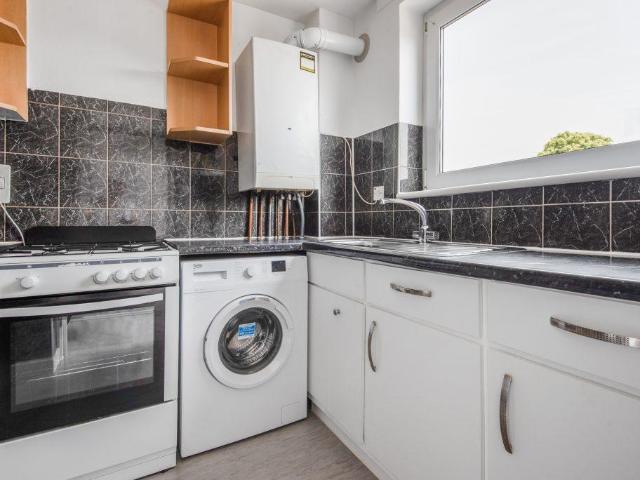 Flat for rent in West Hackney, Greater London