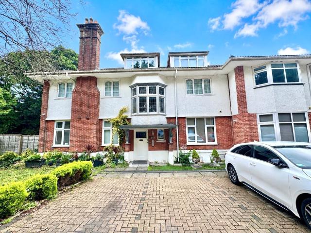 Apartment for rent in Branksome, Poole