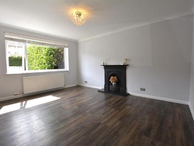 House for rent in Coxtie Green, Navestock Side