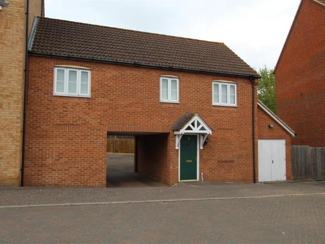 Flat for rent in Oad Street, Kent