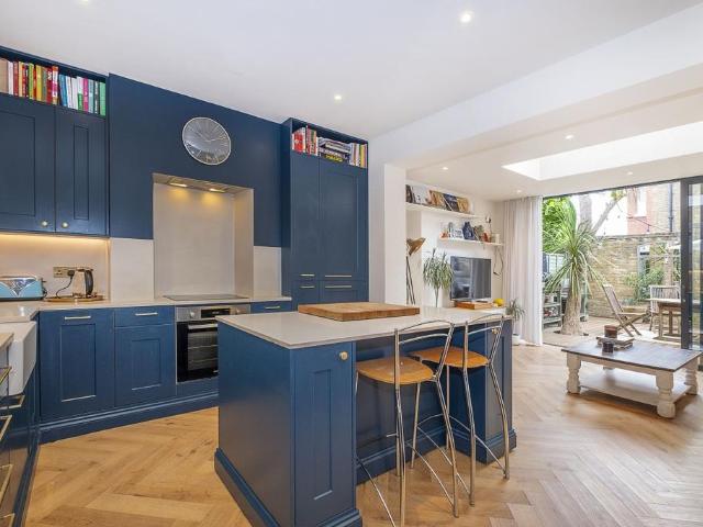 Flat for rent in Norbiton, Greater London