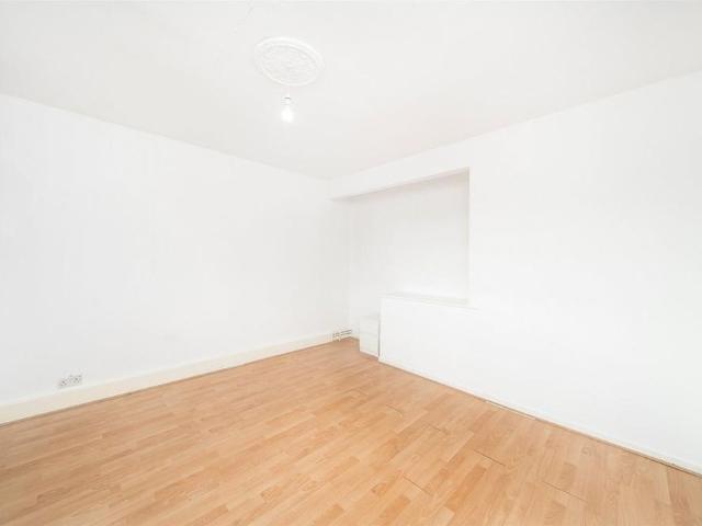 House for rent in Kidbrooke, Greater London
