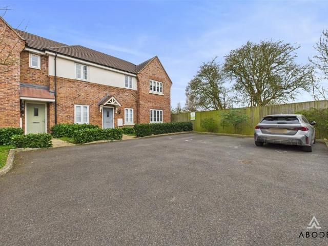 Flat for rent in Egginton, East Midlands