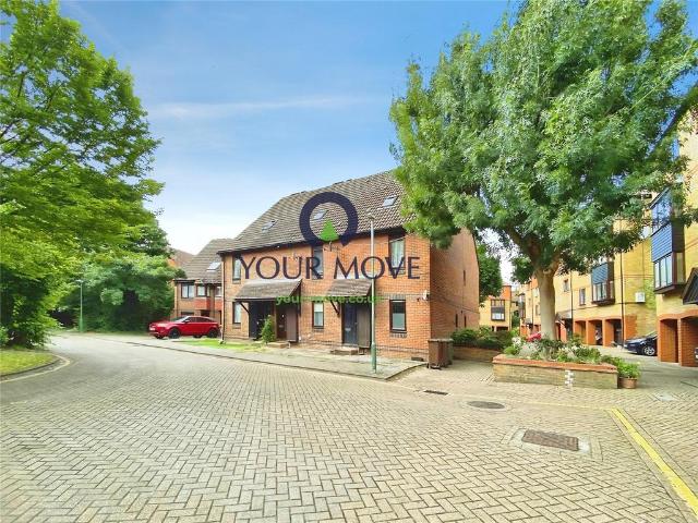 Flat for rent in Greater London