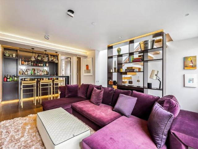 House for rent in Chelsea, Greater London