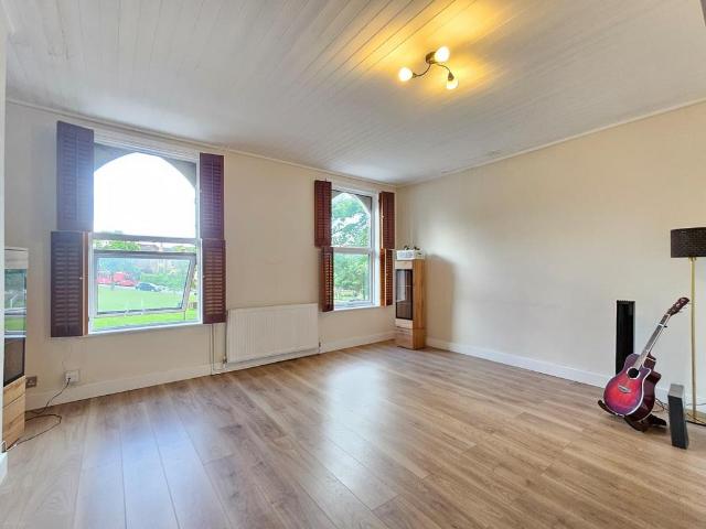 Flat for rent in Woodford Bridge, Greater London