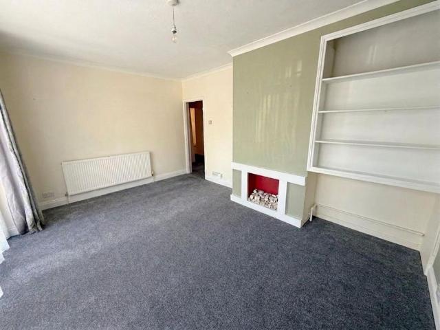 House for rent in Spring Park, Luton