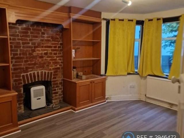 House for rent in Lane, Greater London