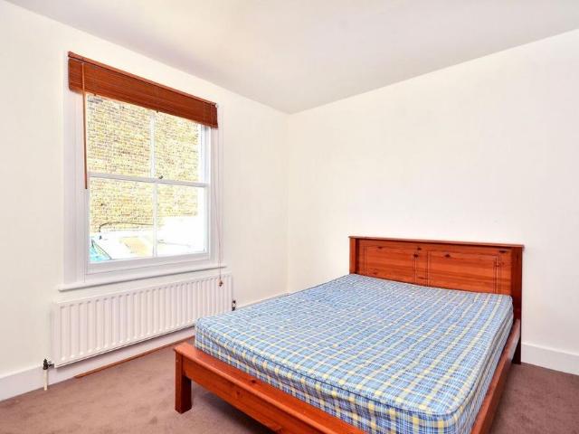 House for rent in London Borough of Ealing, Greater London