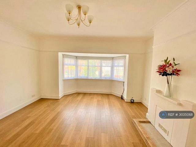 House for rent in Pinner, Greater London