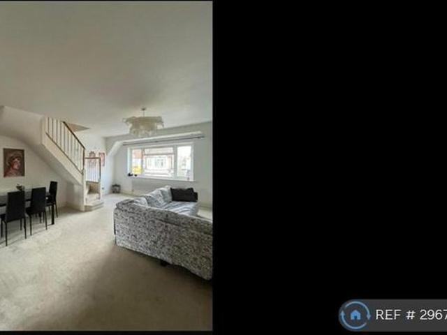 House for rent in London Borough of Croydon, Addiscombe