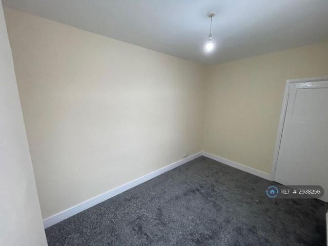 House for rent in London Borough of Merton, Mitcham