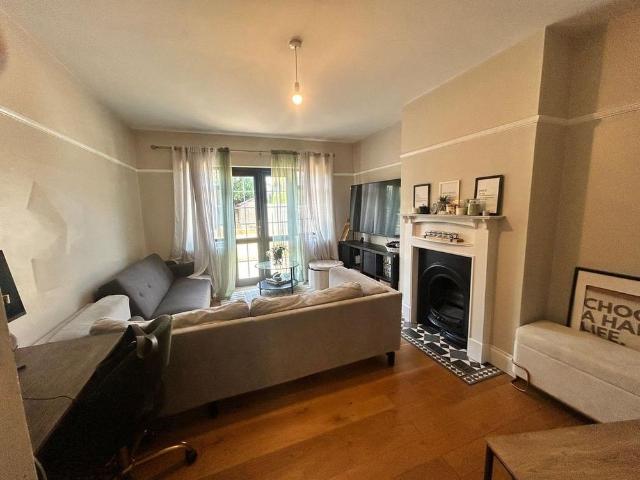 House for rent in Longlands, Halfway Street