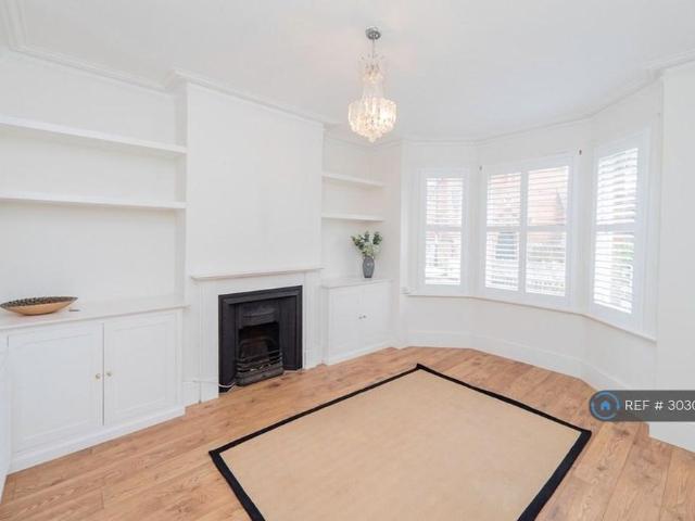 House for rent in Clewer Village, Windsor