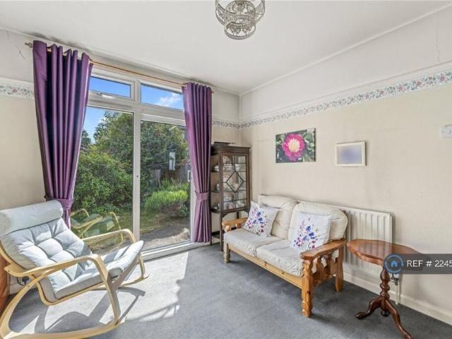 House for rent in London Borough of Richmond upon Thames, Greater London