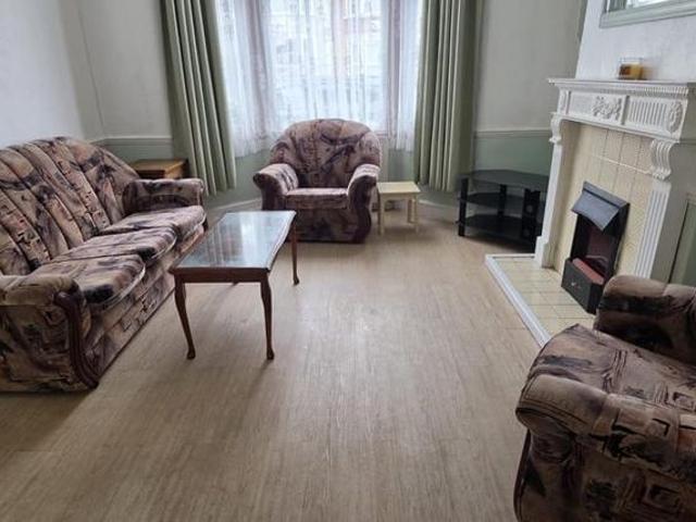 House for rent in Seven Kings, Greater London